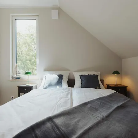 Familienhaus Mit Hochwertigem Design Sagard